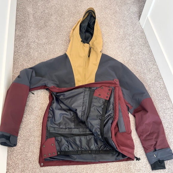 Snowboard jacket - Picture 2 of 3